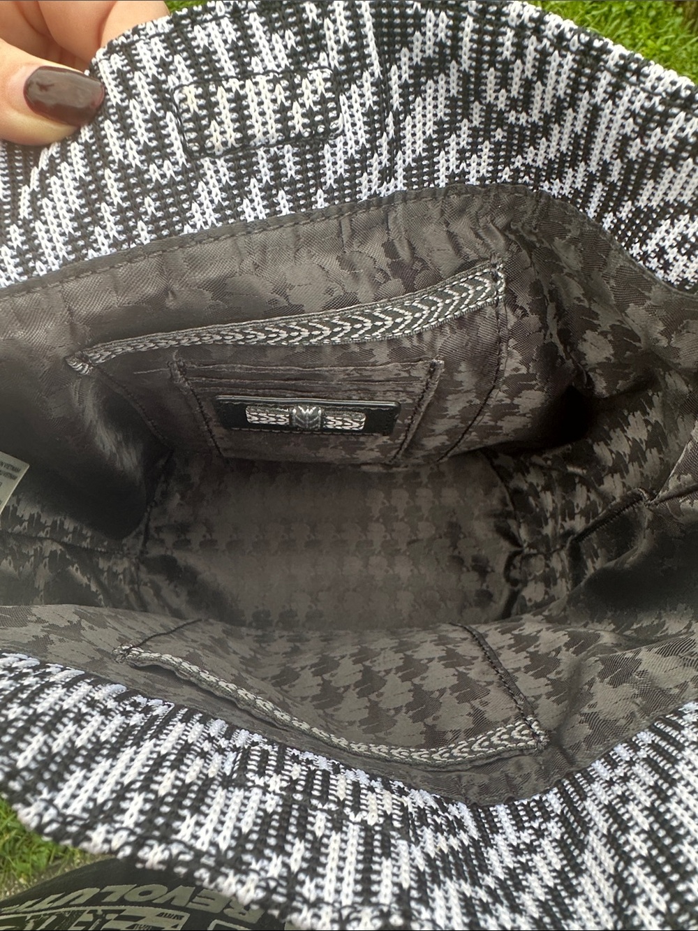 Karl Lagerfeld Black & White Knit Bucket Bag with Chunky Chain Strap - Picture 9 of 14